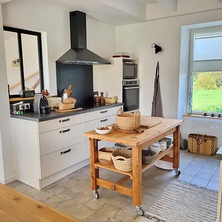 Semesterbostad 728-belle Renovation-vue Mer-top Roof-grand Confor Plouhinec (Finistere)